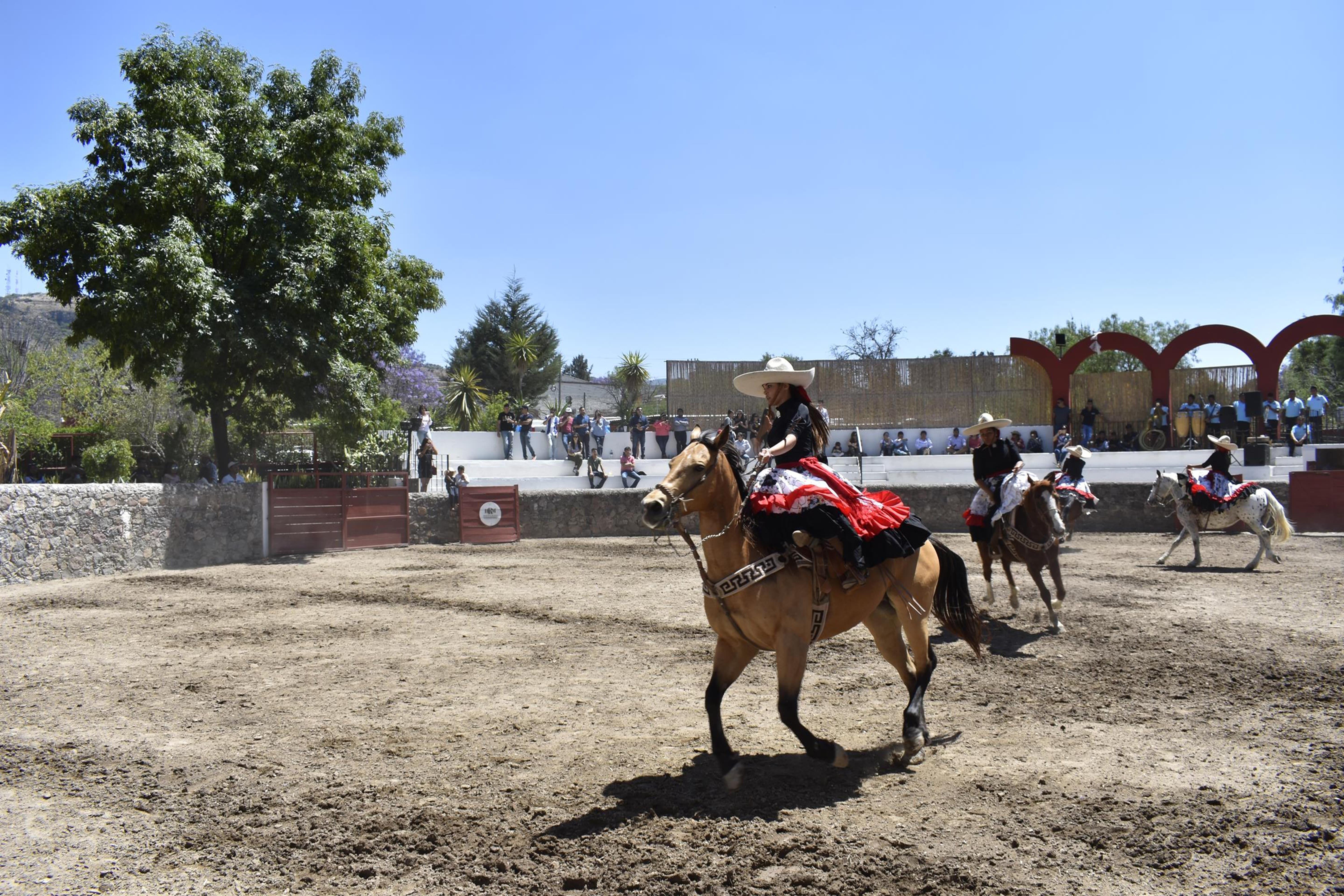 Real De Minas San Miguel De Allende Exterior photo Charros in Charra show