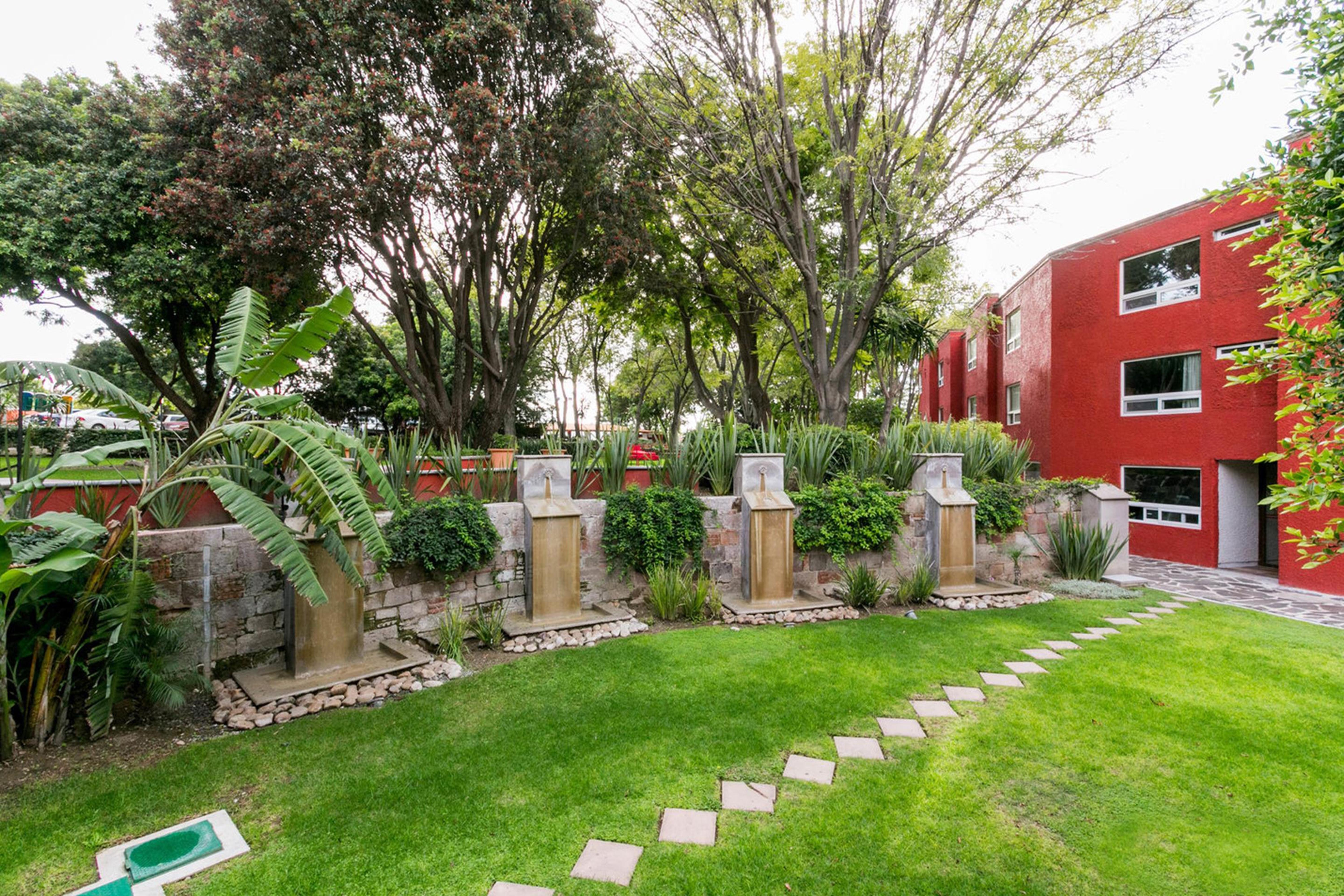 Real De Minas San Miguel De Allende Exterior photo Fountains at the school